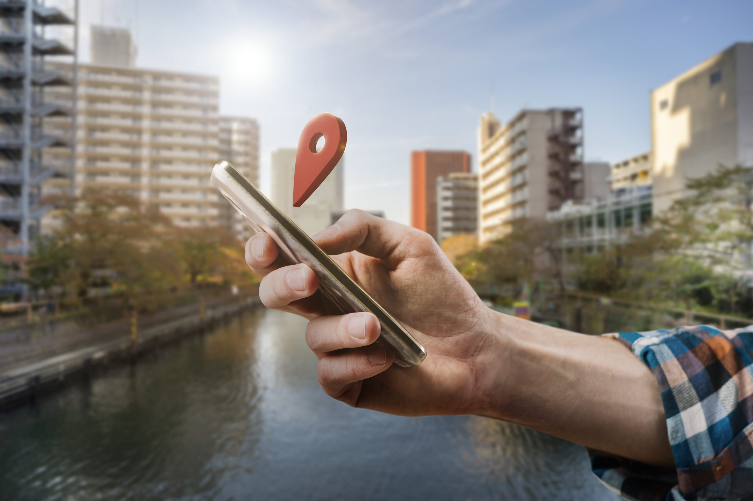 man searching for local seo search in mobile